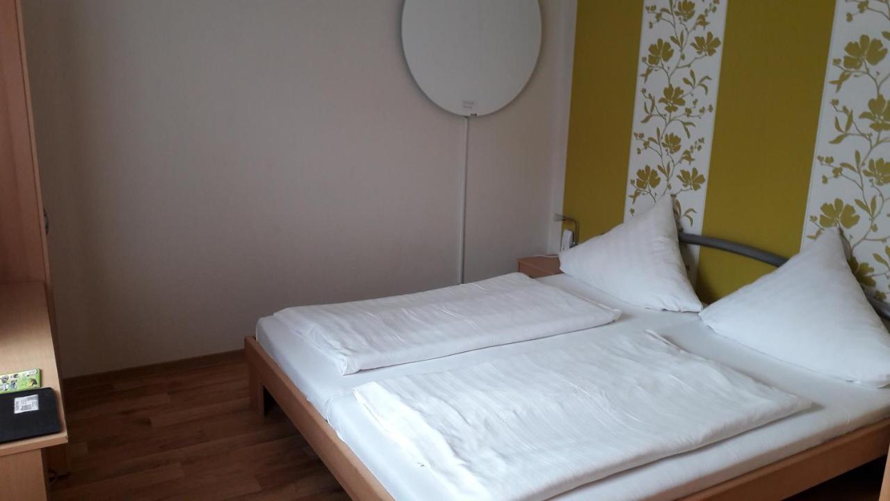 Grochlitzer Pension Naumburg  Zewnętrze zdjęcie